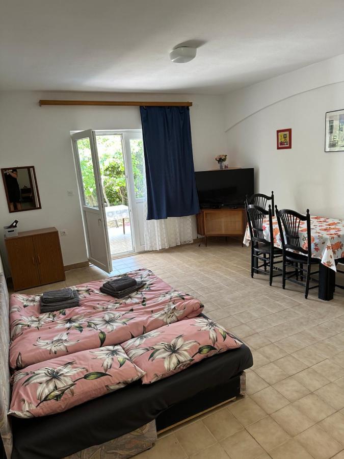 Apartmani Marko Novalja Exterior foto